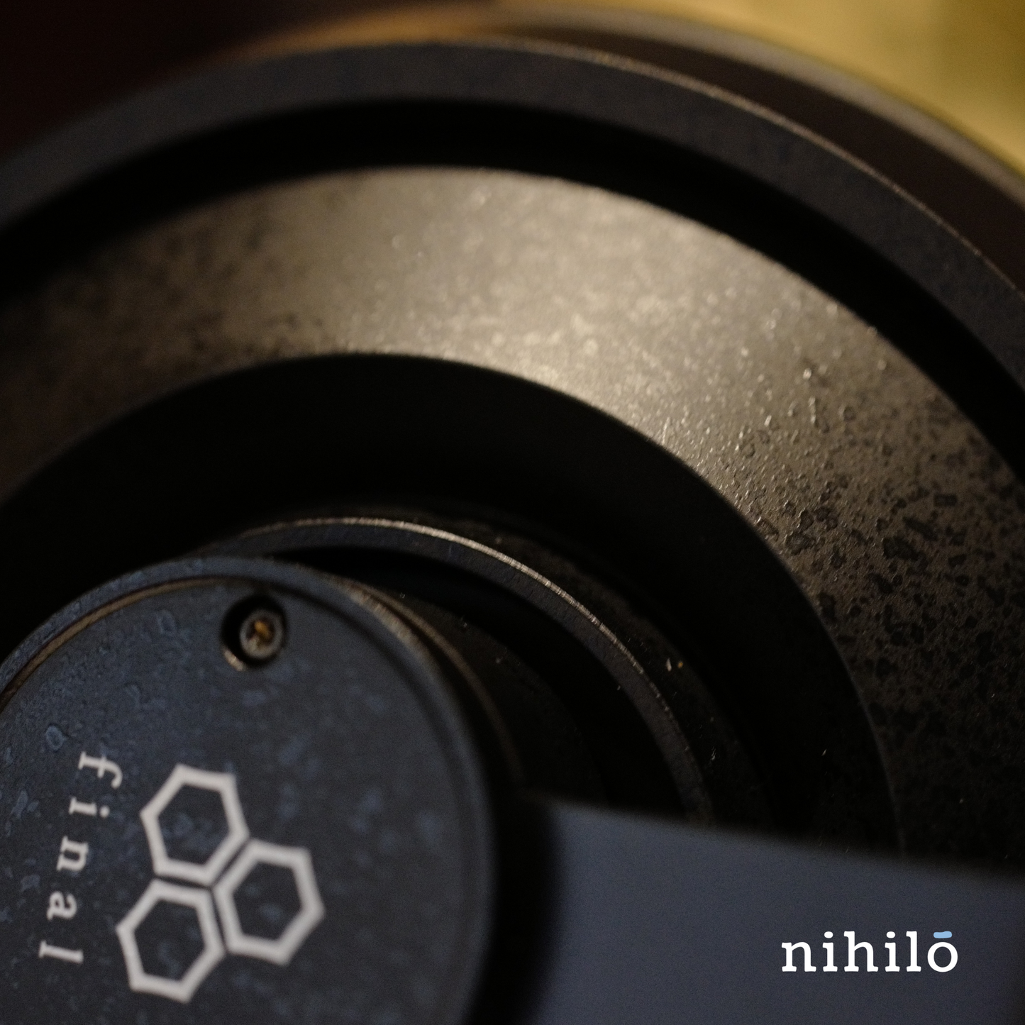 final DX4000CL Closed-Back Reference Headphones (Preorder)