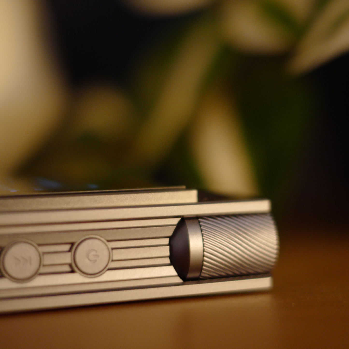 Quloos MUB5 Portable Discrete R2R Ladder DAC/Amp