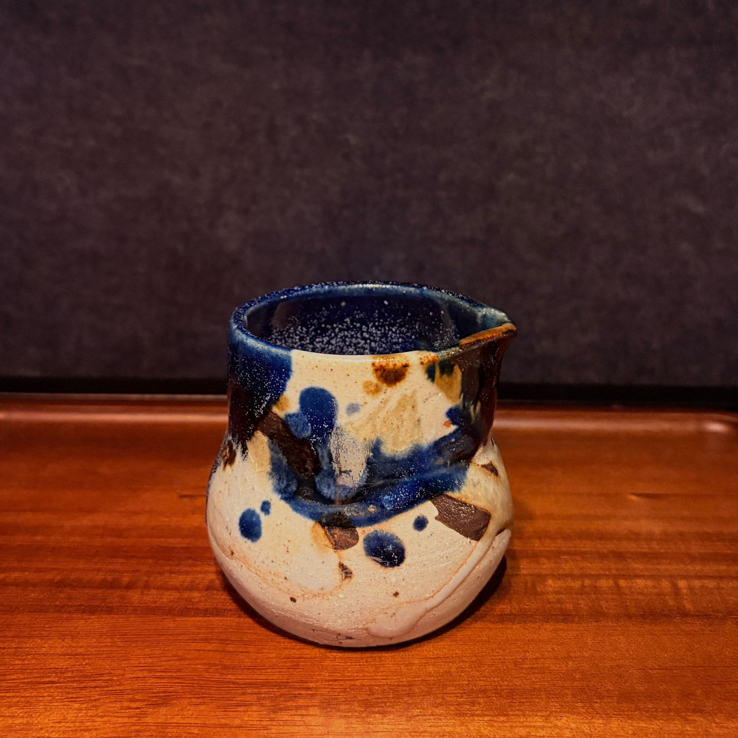 Stoneware Pourer / Gongdaobei (1 of 1)