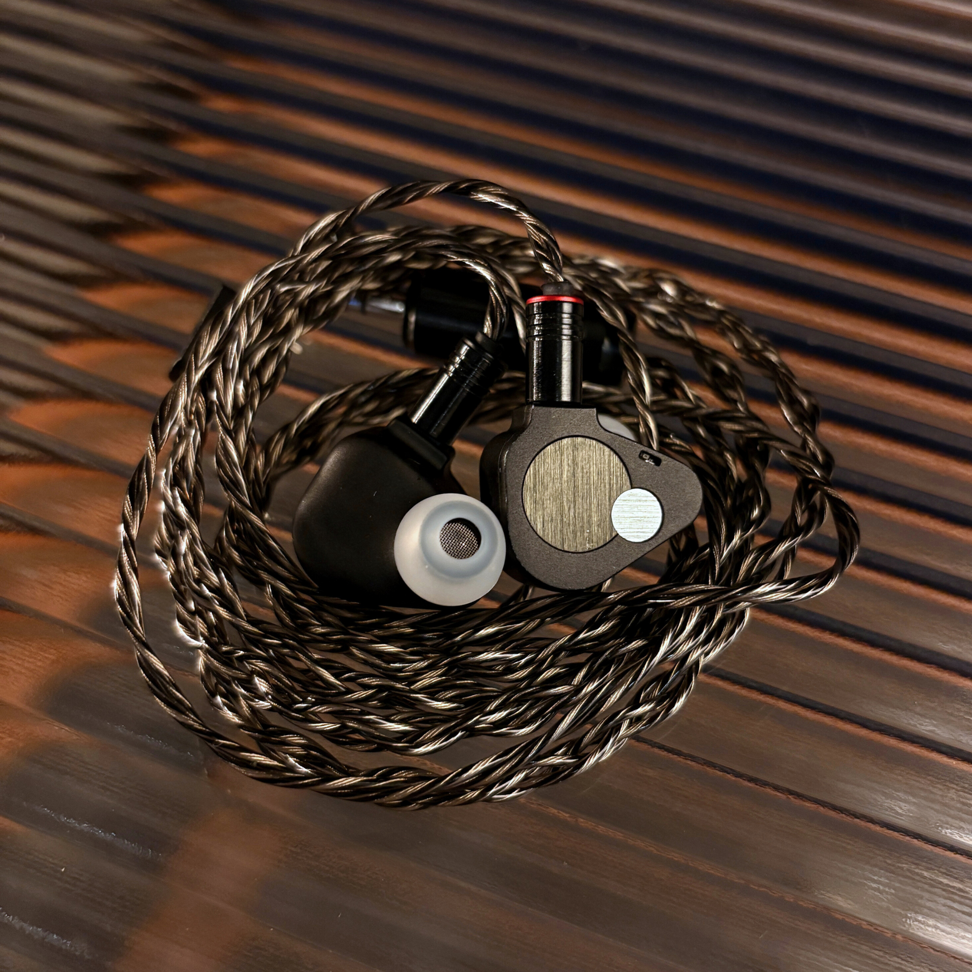 ヘッドフォン/イヤフォン LNA Night for Night IEM 2pin-2.5mmL Nightjar Acoustics Duality IEM – Nihilo Audio